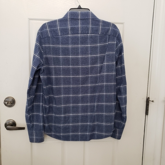 UNTUCKit flannel shirt - Picture 2 of 7